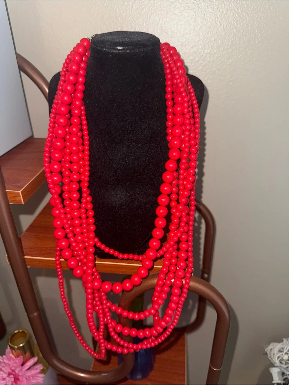 ⭐️Elegant Red Beaded Necklace⭐️‎